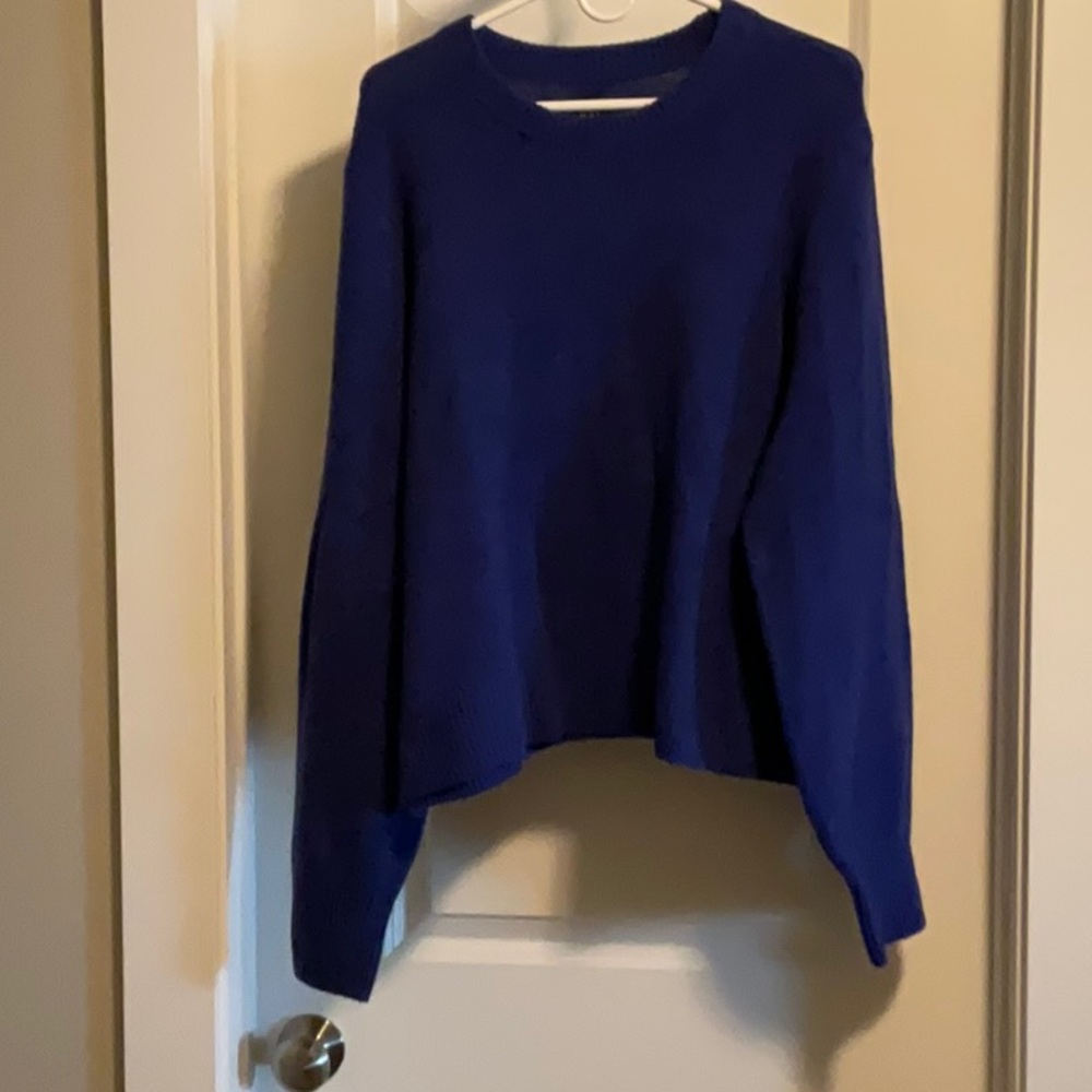 GAP Crewneck Sweater